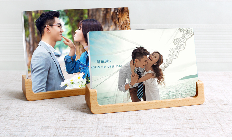 鄭州非凡亞克力相框廠家制作，亞克力相框制作價格實惠.